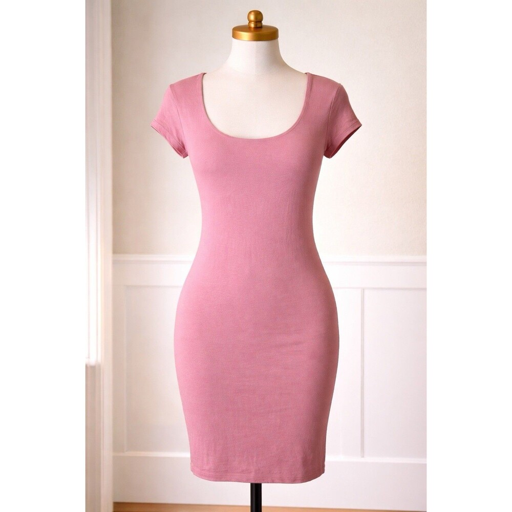 Women's See You Monday Short Sleeve Knit Dress - Size L